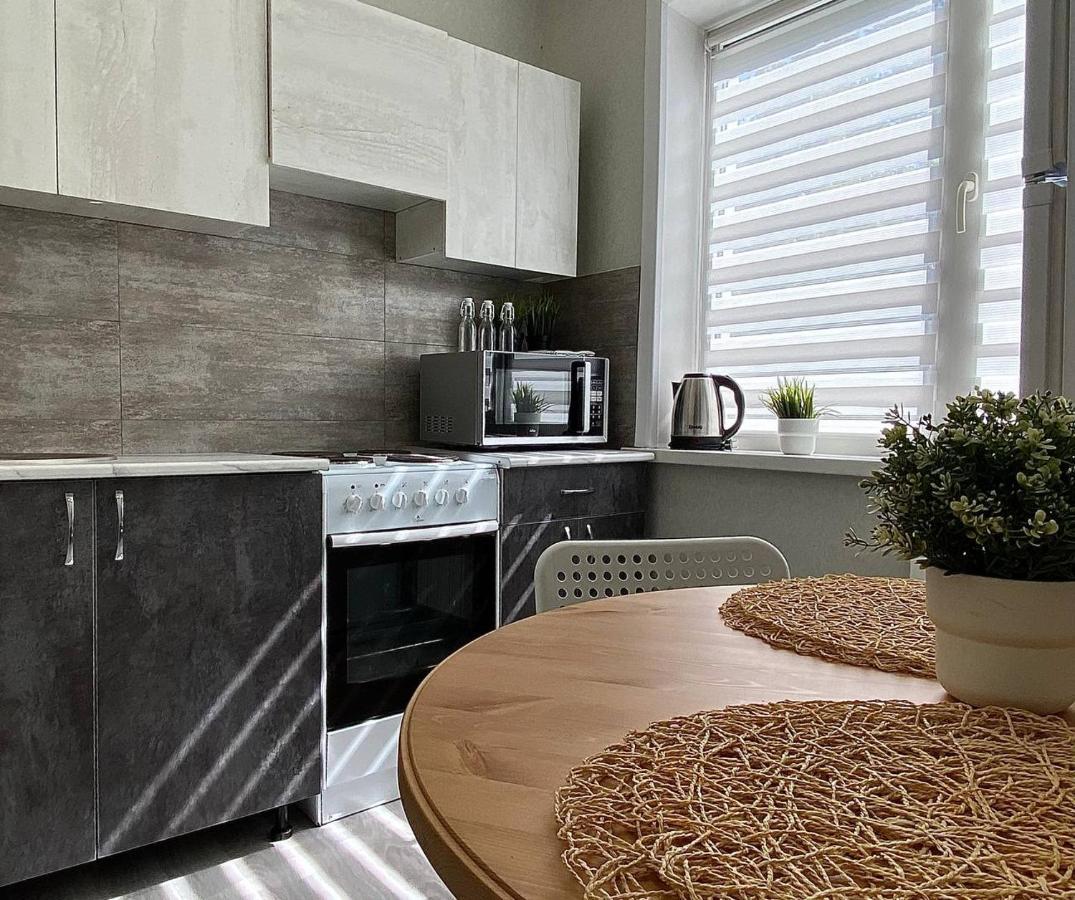 Seafront apartment パヴロダル エクステリア 写真